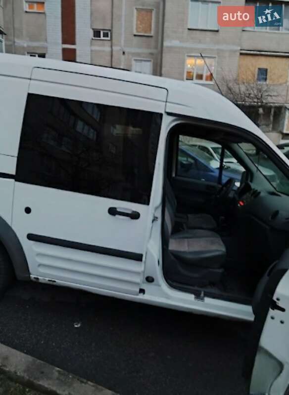 Минивэн Ford Transit Connect 2011 в Киеве