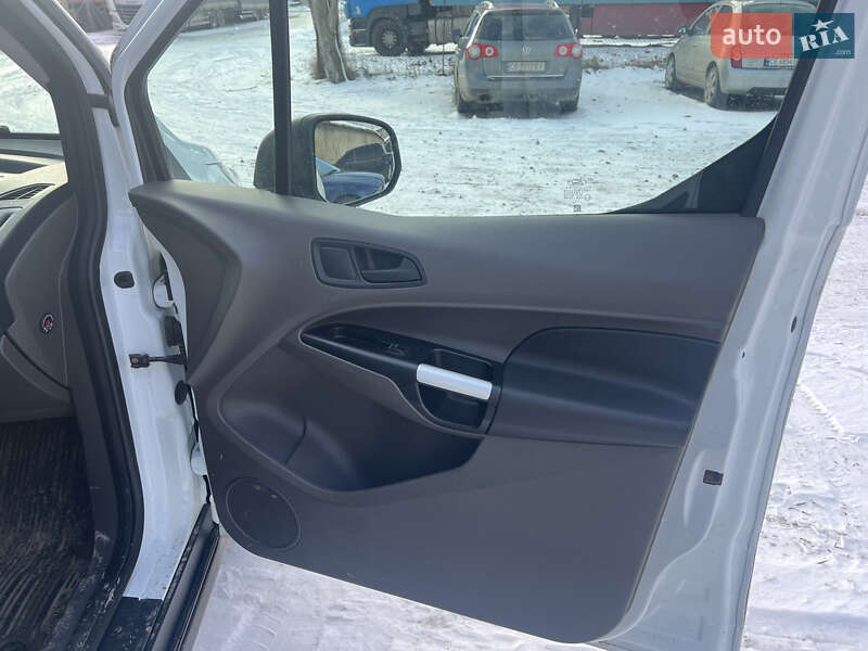 Грузопассажирский фургон Ford Transit Connect 2019 в Черновцах