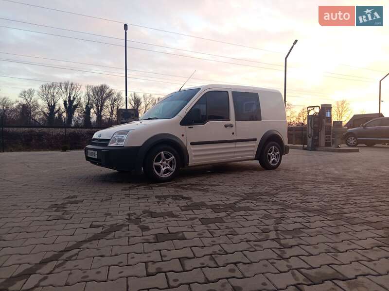 Минивэн Ford Transit Connect 2005 в Виноградове