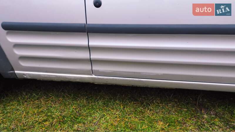 Минивэн Ford Transit Connect 2007 в Любешове