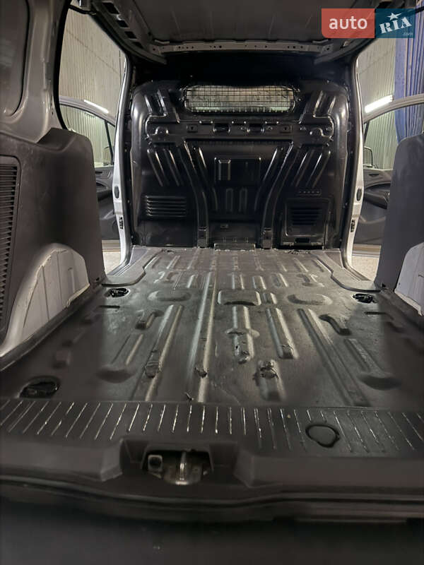 Грузовой фургон Ford Transit Connect 2016 в Житомире