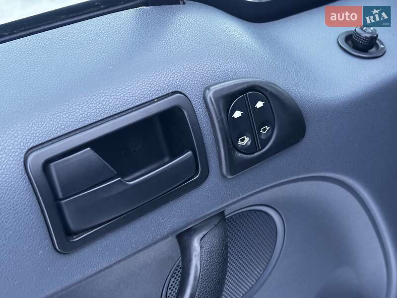 Минивэн Ford Transit Connect 2009 в Львове