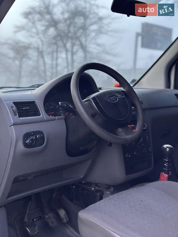Мінівен Ford Transit Connect 2003 в Одесі