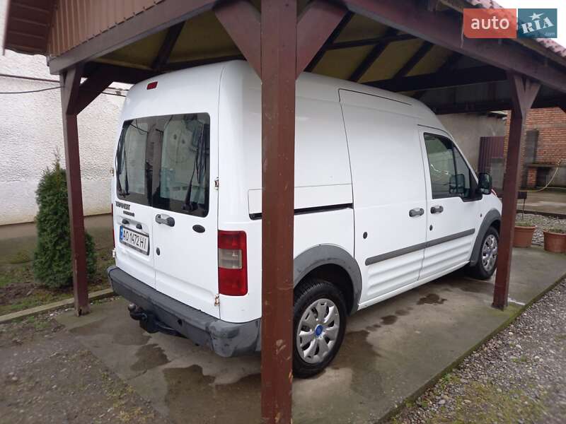 Грузовой фургон Ford Transit Connect 2007 в Виноградове