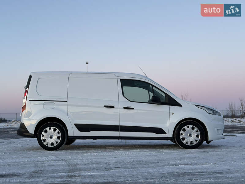 Вантажний фургон Ford Transit Connect 2018 в Радивиліві