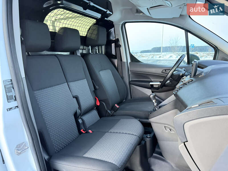Вантажний фургон Ford Transit Connect 2018 в Радивиліві