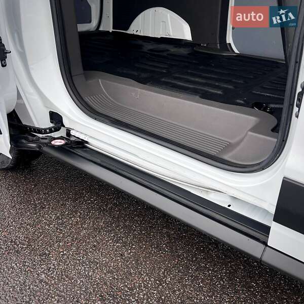 Грузовой фургон Ford Transit Connect 2019 в Киеве фото 41 Грузовой фургон Ford Transit Connect 2019 в Киеве