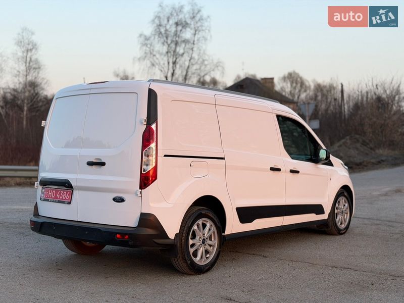 Вантажний фургон Ford Transit Connect 2022 в Радивиліві