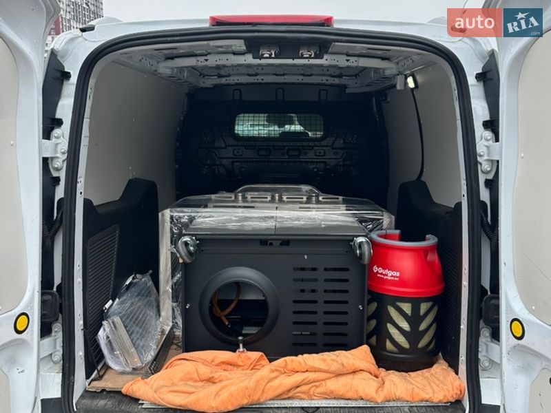 Грузовой фургон Ford Transit Connect 2014 в Киеве фото 5 Грузовой фургон Ford Transit Connect 2014 в Киеве