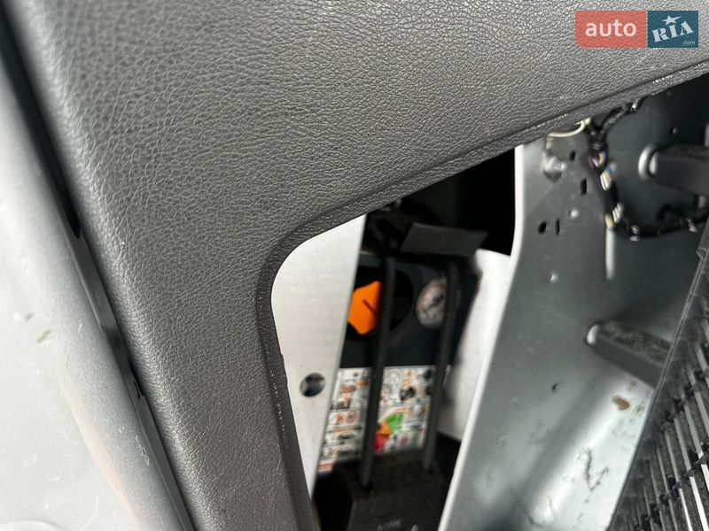 Грузовой фургон Ford Transit Connect 2015 в Житомире фото 15 Грузовой фургон Ford Transit Connect 2015 в Житомире