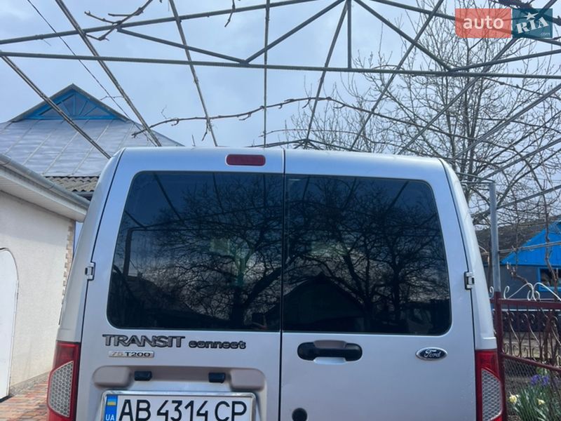 Мінівен Ford Transit Connect 2009 в Мурованих Курилівцях