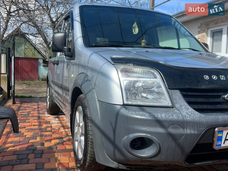 Мінівен Ford Transit Connect 2009 в Мурованих Курилівцях