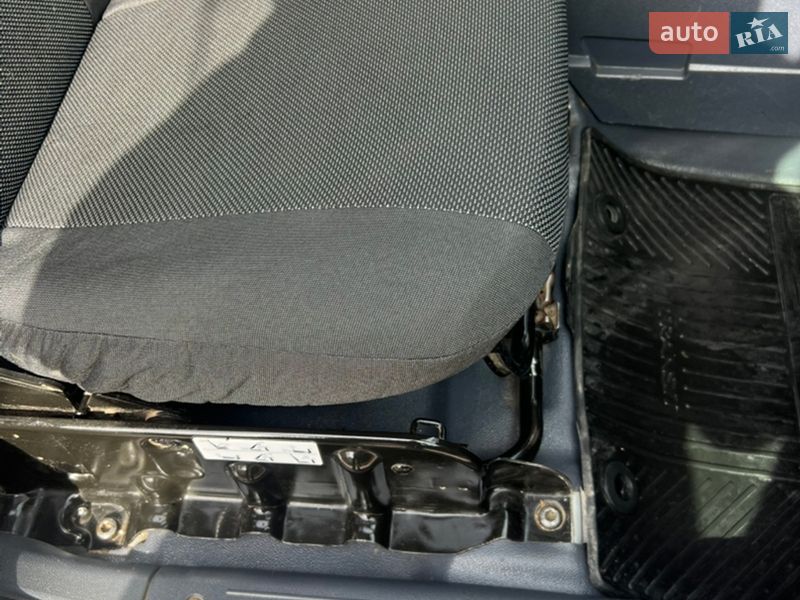 Мінівен Ford Transit Connect 2009 в Мурованих Курилівцях