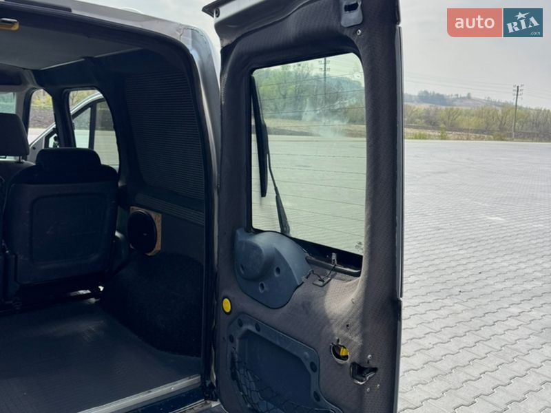 Грузопассажирский фургон Ford Transit Connect 2010 в Черновцах