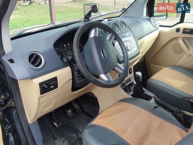 Минивэн Ford Transit Connect 2009 в Калуше