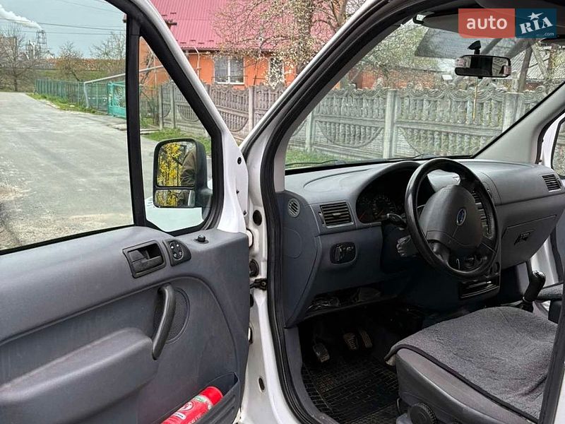 Минивэн Ford Transit Connect 2007 в Каменке-Бугской