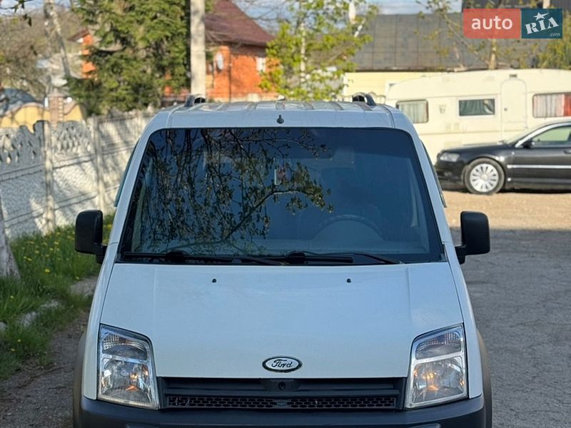 Минивэн Ford Transit Connect 2005 в Заречье