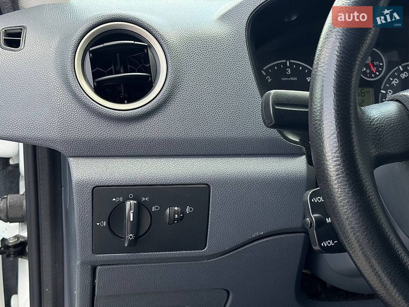 Грузовой фургон Ford Transit Connect 2009 в Ровно