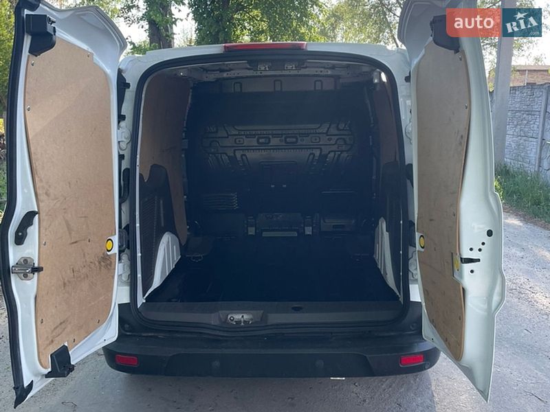 Вантажний фургон Ford Transit Connect 2021 в Дубні