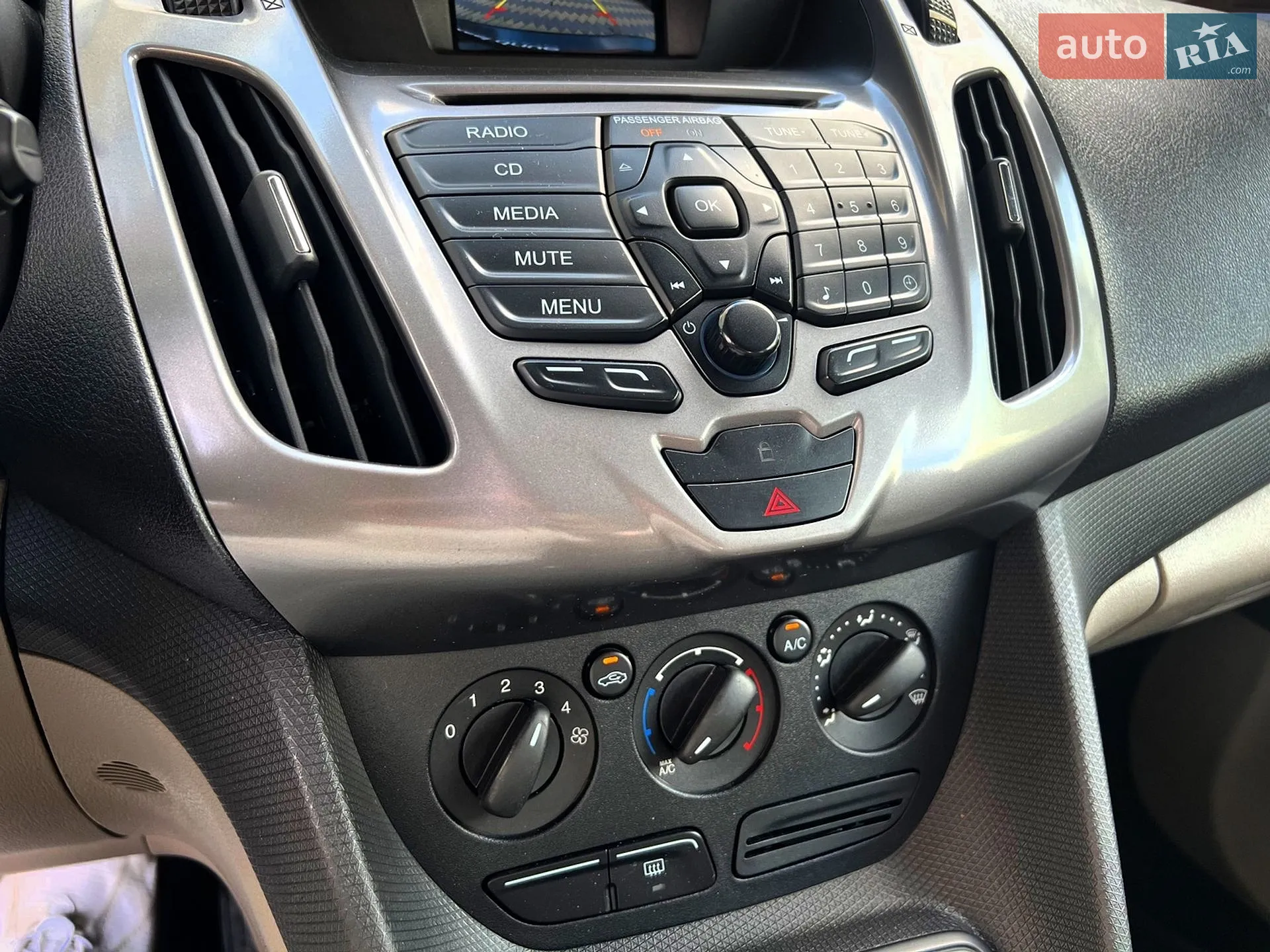 2015 Ford Transit Connect - мініатюра 18