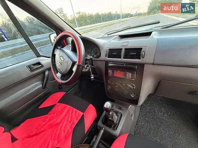 Минивэн Ford Transit Connect 2003 в Калите