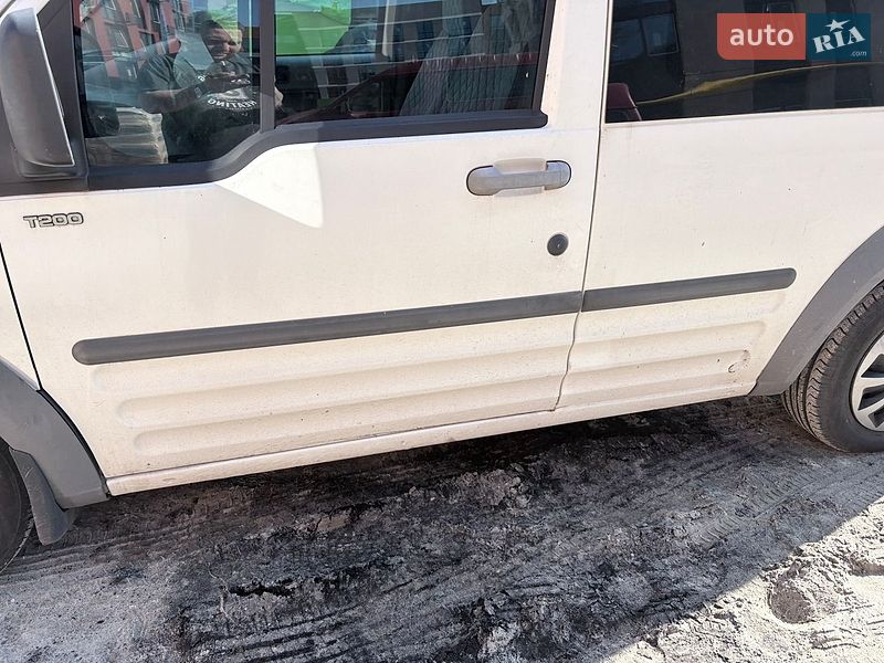 Минивэн Ford Transit Connect 2006 в Киеве