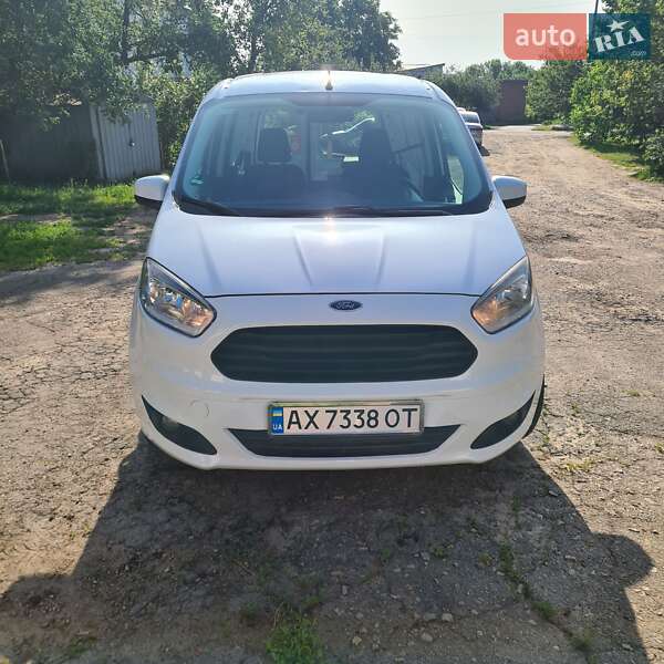 Вантажний фургон Ford Transit Courier 2015 в Харкові