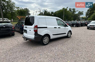 Грузовой фургон Ford Transit Courier 2020 в 