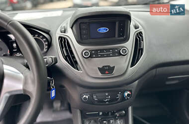 Грузовой фургон Ford Transit Courier 2020 в 