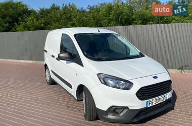 Вантажний фургон Ford Transit Courier 2020 в Сарнах