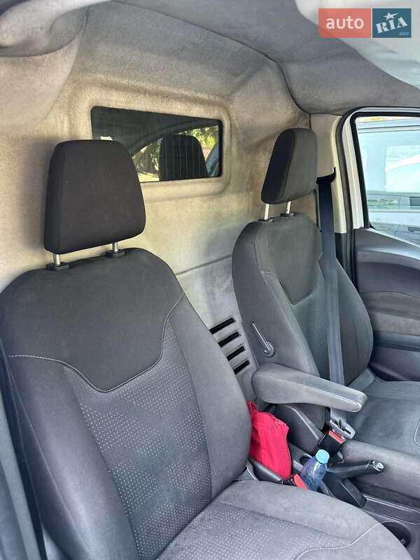 Грузовой фургон Ford Transit Courier 2015 в Одессе