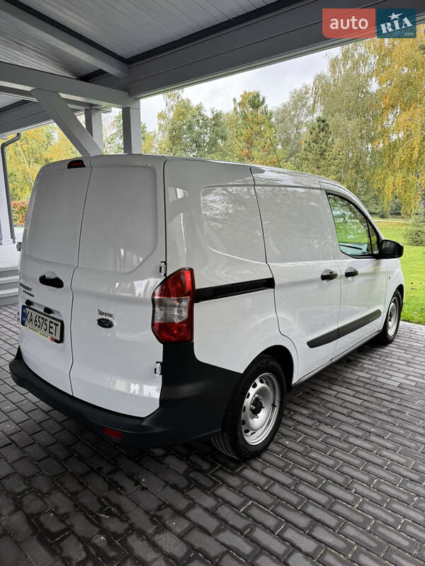 Грузовой фургон Ford Transit Courier 2021 в Киеве