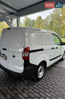 Грузовой фургон Ford Transit Courier 2021 в 