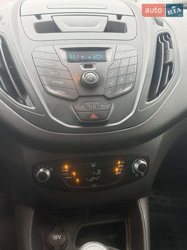 Грузовой фургон Ford Transit Courier 2015 в Киеве