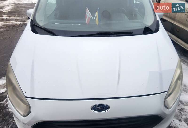 Грузовой фургон Ford Transit Courier 2015 в Луцке