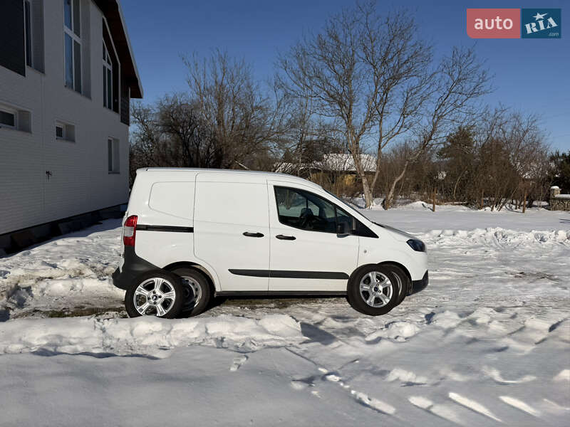 Грузовой фургон Ford Transit Courier 2022 в Киеве фото 14 Грузовой фургон Ford Transit Courier 2022 в Киеве
