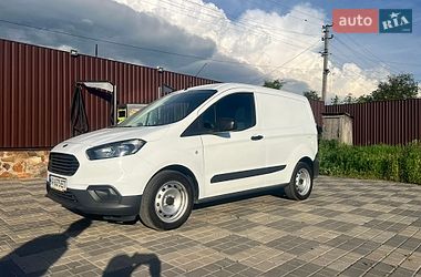 Вантажний фургон Ford Transit Courier 2021 в Бершаді