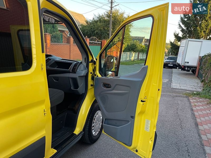 Автовоз Ford Transit Courier 2015 в Виннице