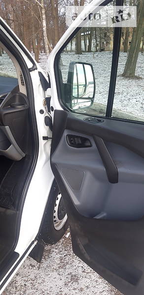 Мінівен Ford Transit Custom 2014 в Ватутіному