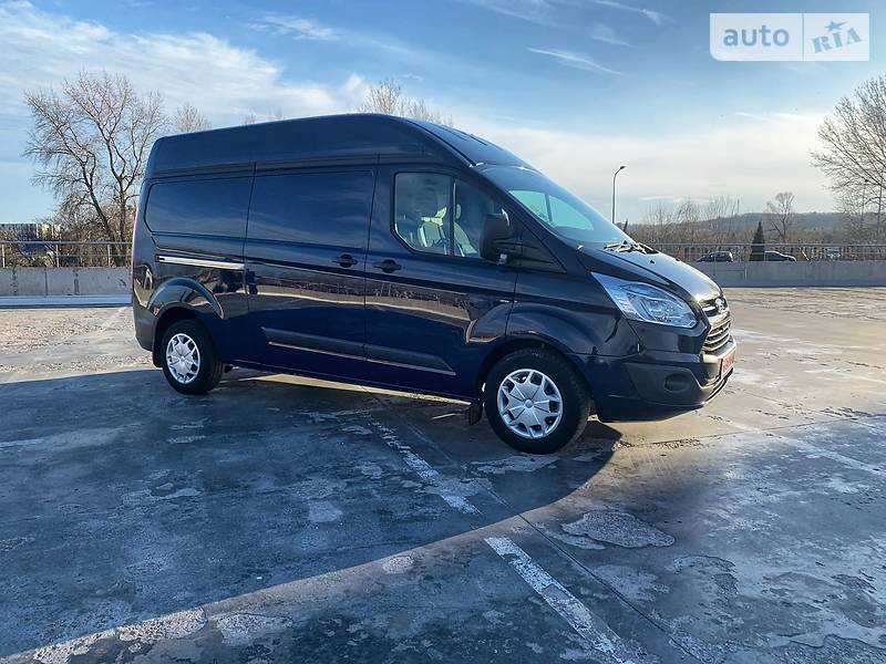 Вантажопасажирський фургон Ford Transit Custom 2015 в 