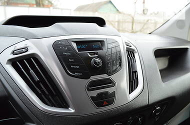 Вантажопасажирський фургон Ford Transit Custom 2015 в 