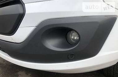 Вантажопасажирський фургон Ford Transit Custom 2015 в 