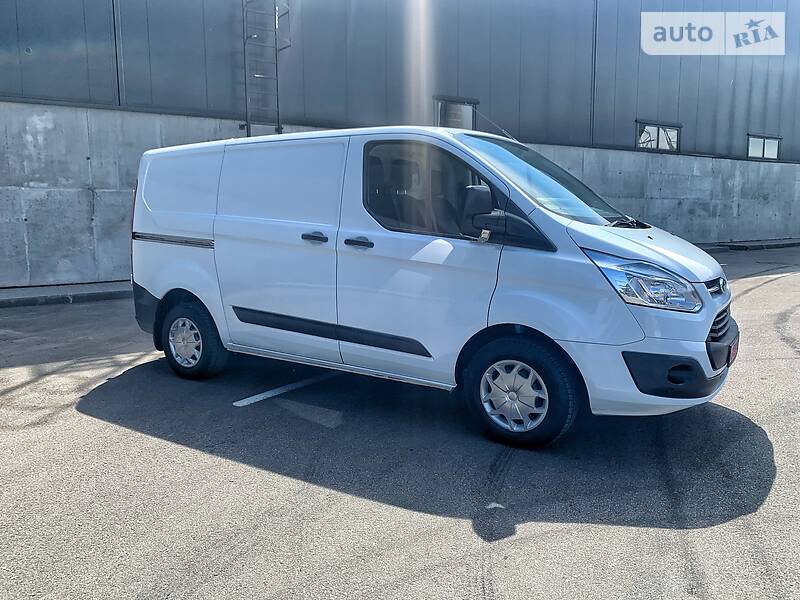 Вантажопасажирський фургон Ford Transit Custom 2015 в Києві