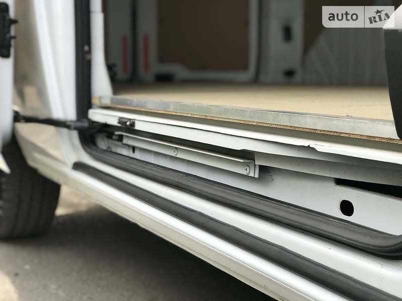 Вантажопасажирський фургон Ford Transit Custom 2014 в Дубні