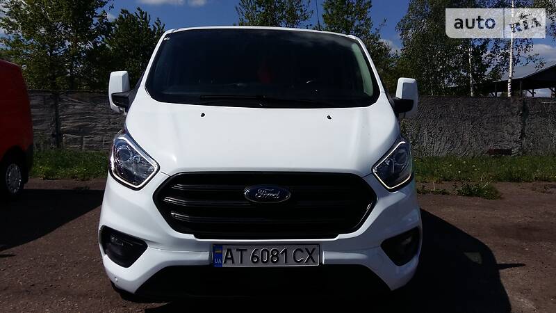 Вантажопасажирський фургон Ford Transit Custom 2018 в Івано-Франківську