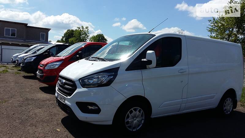 Вантажопасажирський фургон Ford Transit Custom 2018 в Івано-Франківську