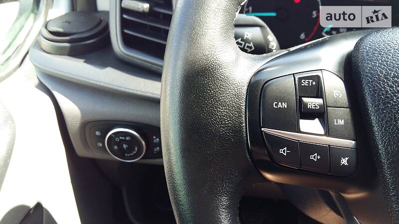 Вантажопасажирський фургон Ford Transit Custom 2018 в Івано-Франківську