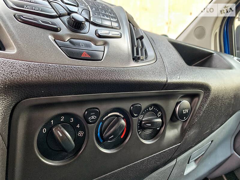 Вантажопасажирський фургон Ford Transit Custom 2015 в Києві