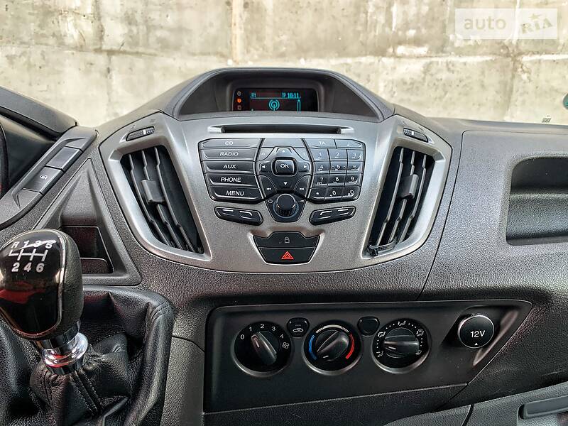 Вантажопасажирський фургон Ford Transit Custom 2015 в Києві