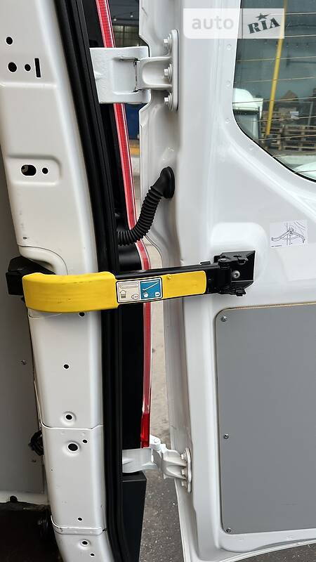 Грузовой фургон Ford Transit Custom 2017 в Луцке фото 19 Грузовой фургон Ford Transit Custom 2017 в Луцке